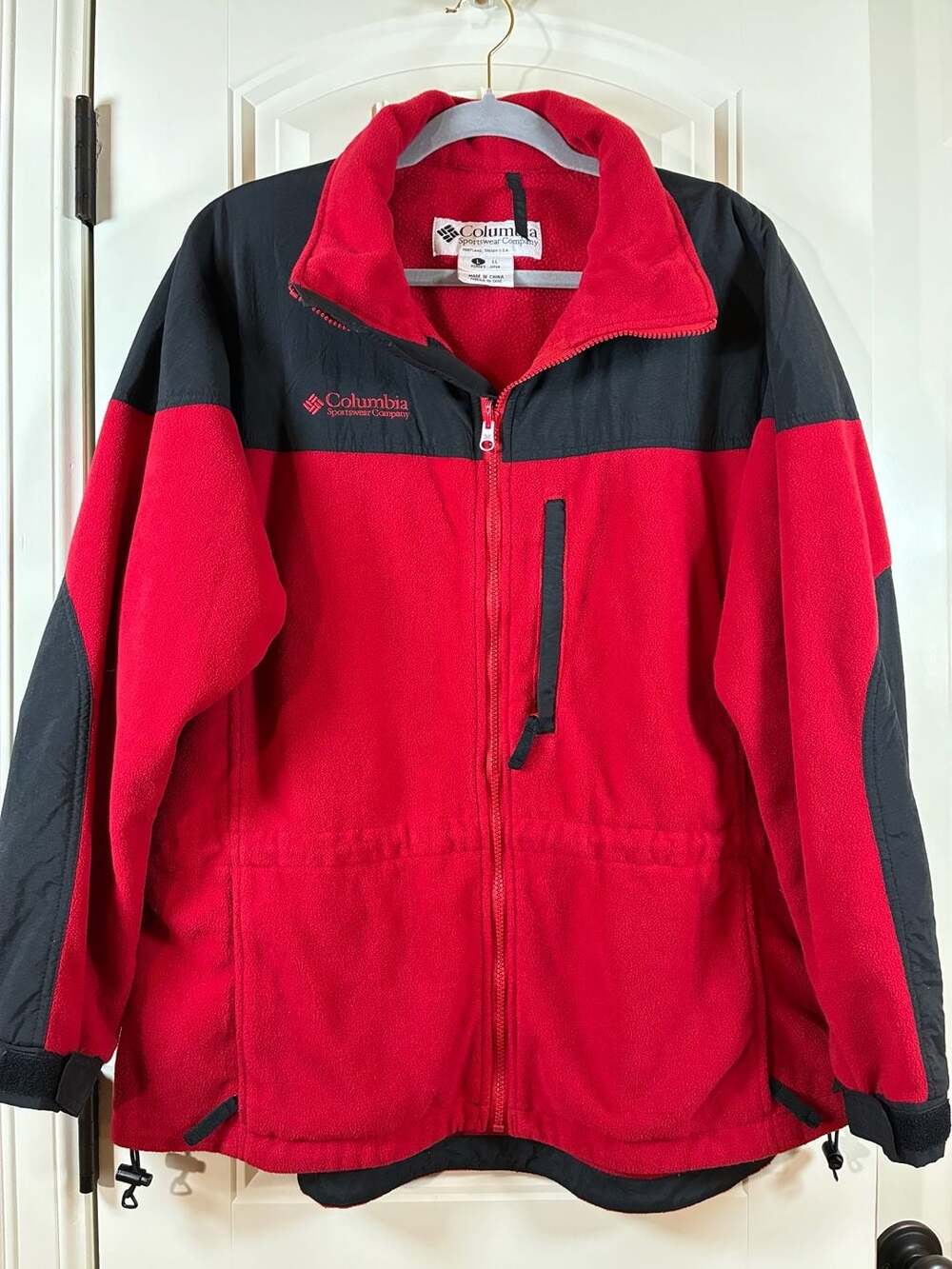 Vintage Columbia Sportswear Company Red And Black Colorblock Fleece Jacket Women